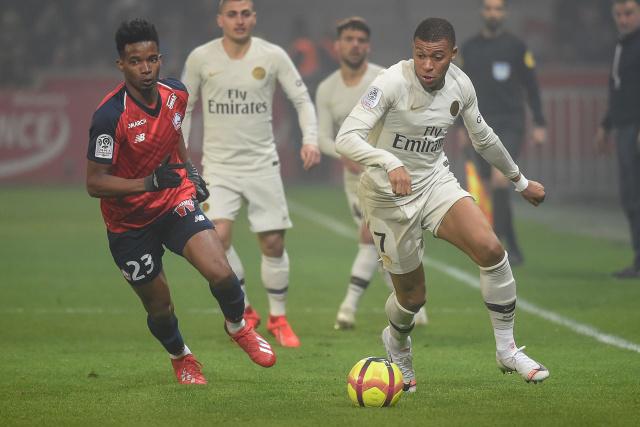 姆巴佩弟弟晒一家四口合照庆祝圣诞节