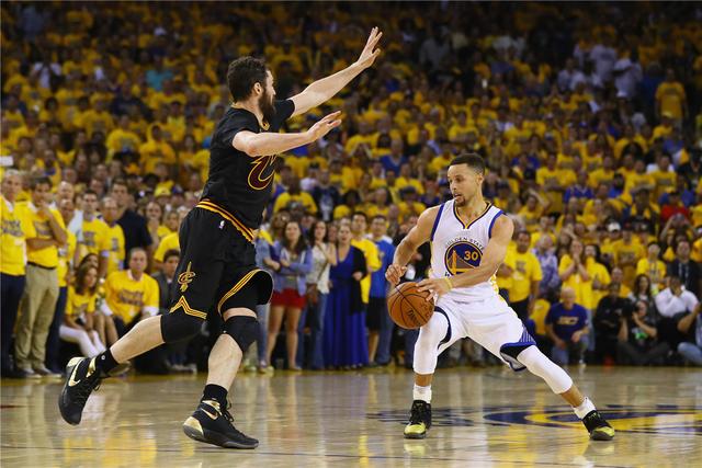 萨林杰35+22+12深圳获4连胜 广厦送北控3连败